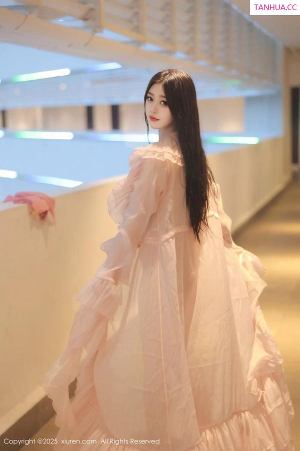   [XiuRen]高清写真图 2025.04.16 No.10160 蛋蛋宝 粉色比基尼第53张图片